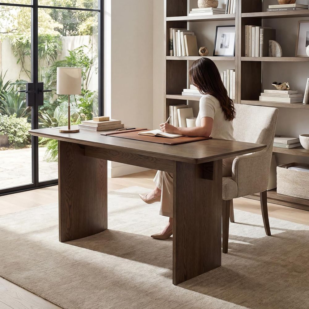 Home Office With Two Desks - Ampia Scrivania a Due Piedi in